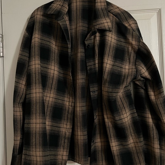 Women’s Plaid tops XS, S - Picture 3 of 3